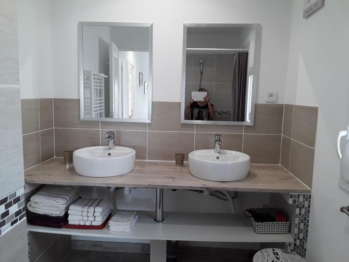 La Riviere Villa Pujols  Ngoại thất bức ảnh
